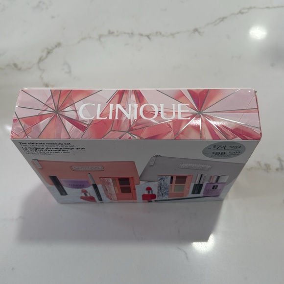 NEW Clinique Ultimate Makeup Set - Picture 5 of 6